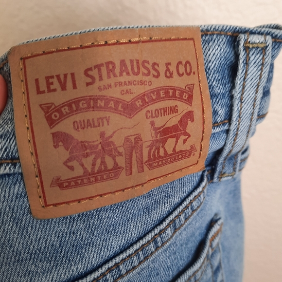 Levi's Wedgie Straight Fit High Waisted Ripped Jeans 27 - Picture 6 of 9
